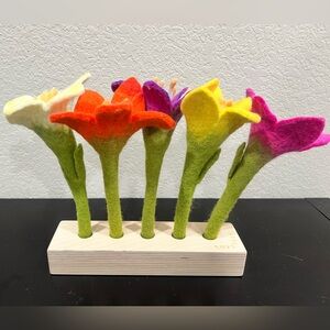 LOVEVERY Felt Flowers
